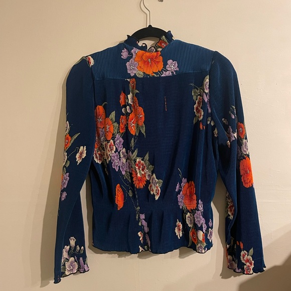 Vintage 1970s Leonard Peplum Pleated Floral Blouse S/M - Picture 3 of 5